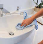 Unger Professional 18” x 18” Large Professional-Grade Microfiber Cloth Towels - Image 4